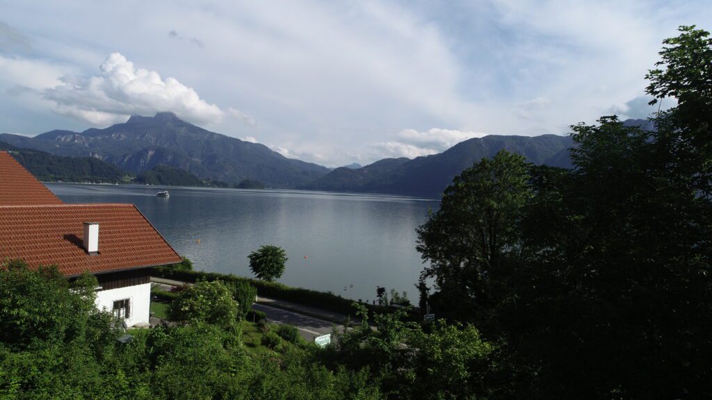 Old building in grassland - near the lake Mondsee - Image 2