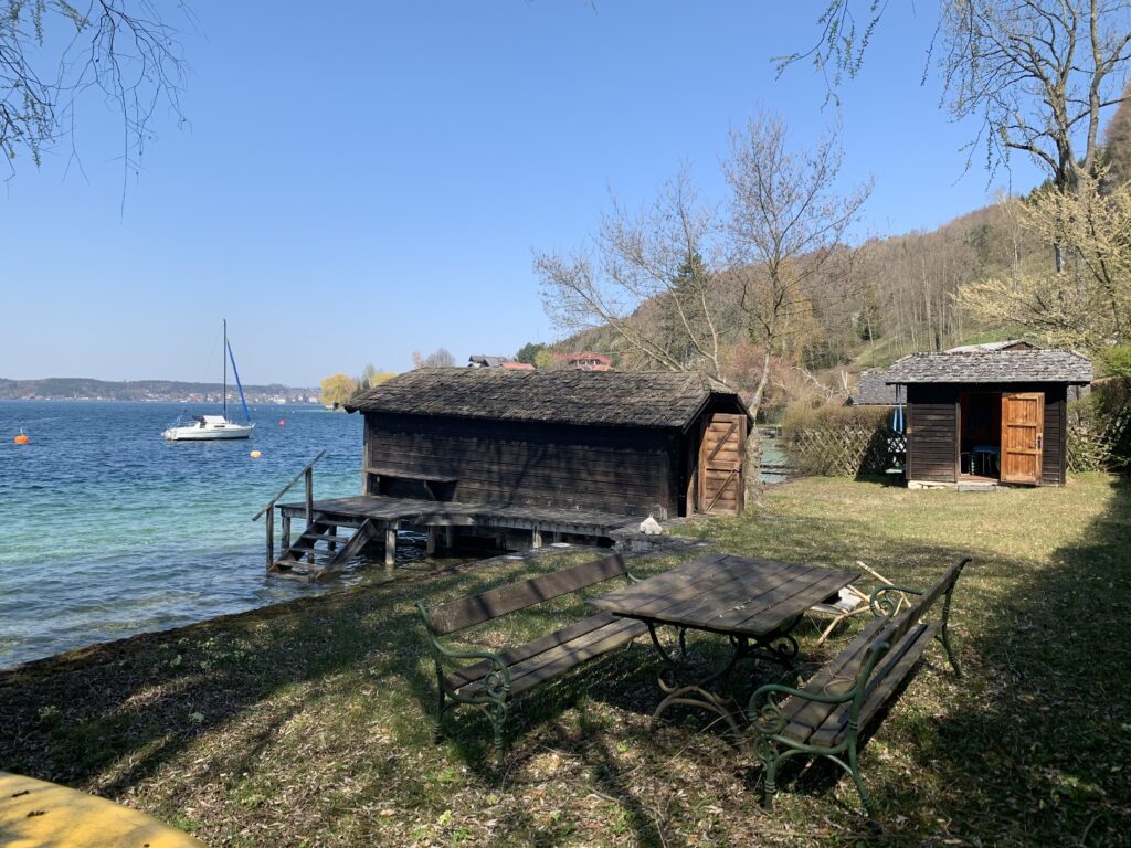 Badeplatz mit Badehaus, Boje und Steg – Weyregg/Attersee - Bild 4